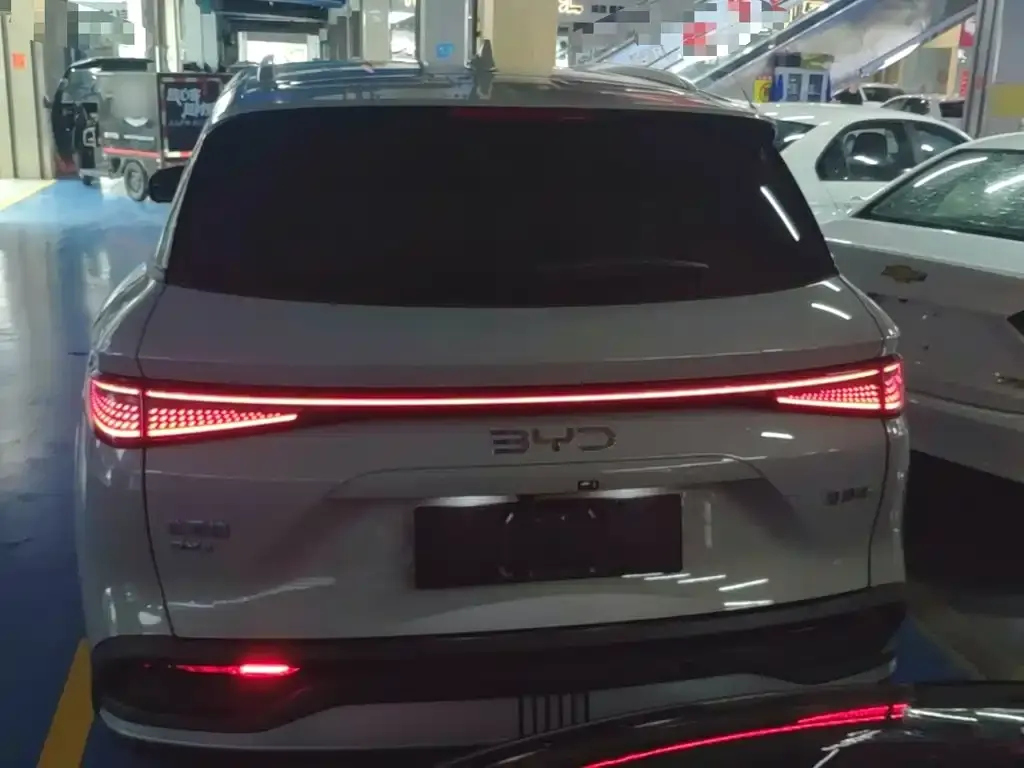 BYD Seal 05 DM-i 2024 из CN, фото 9