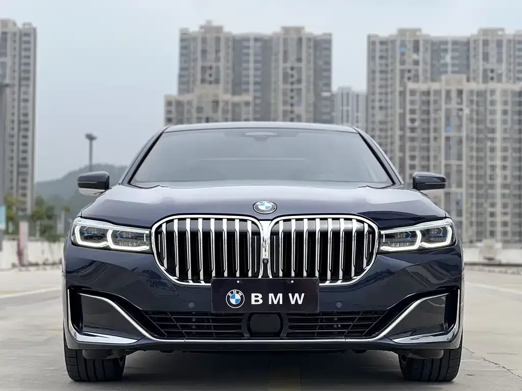 BMW 7 Series — фото 2