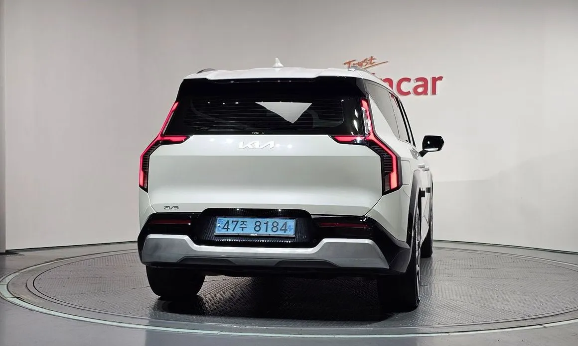 Kia EV9 2024 из KR, фото 7