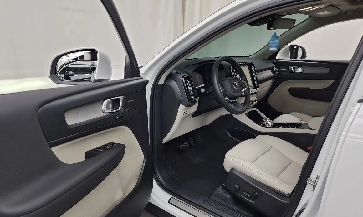 Volvo XC40 2024 из KR, фото 9