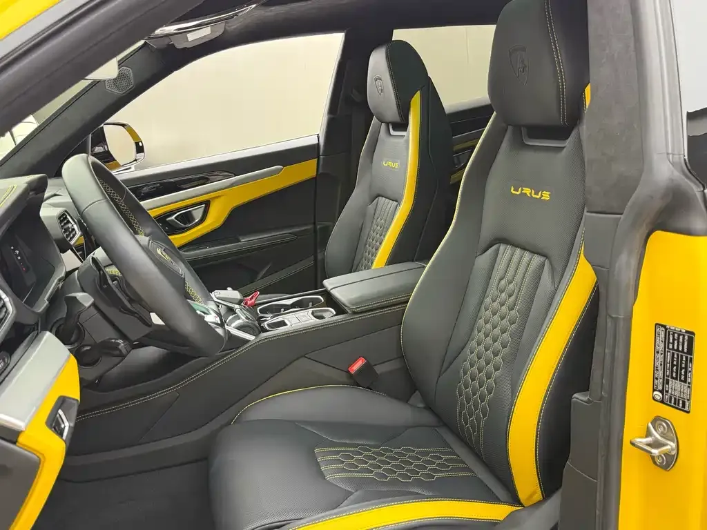 Lamborghini Urus — фото 3