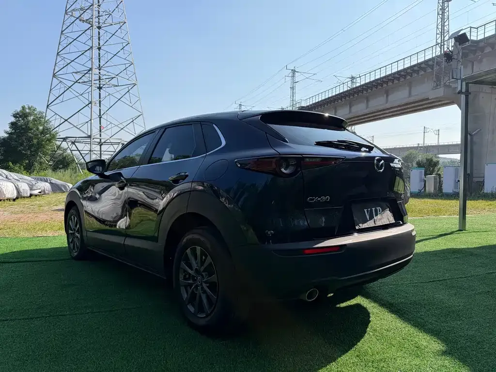 Mazda CX-30 — фото 2