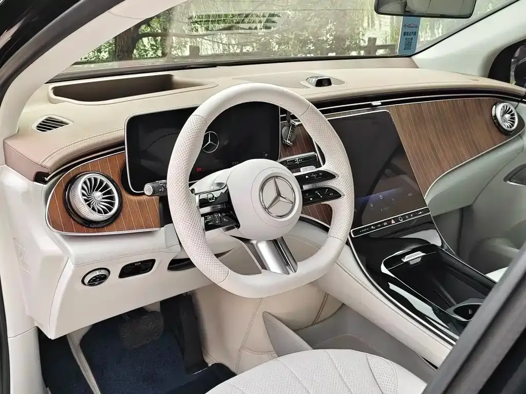 Mercedes-Benz EQE SUV 2023 из CN, фото 3