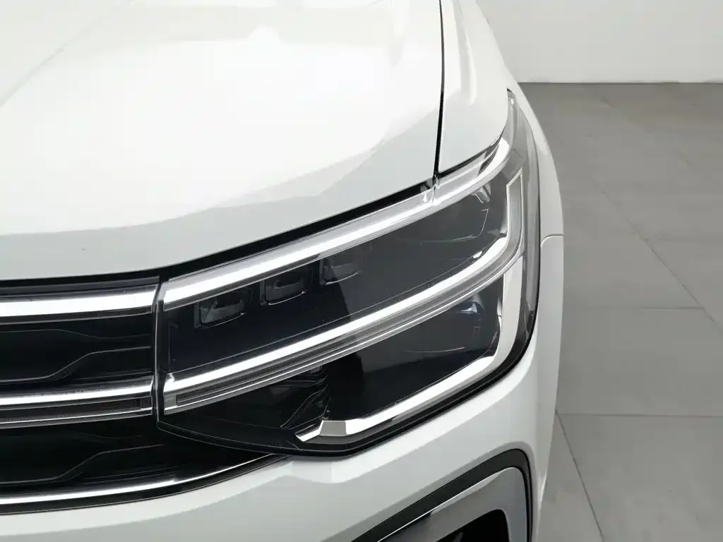 Volkswagen Tharu — фото 6