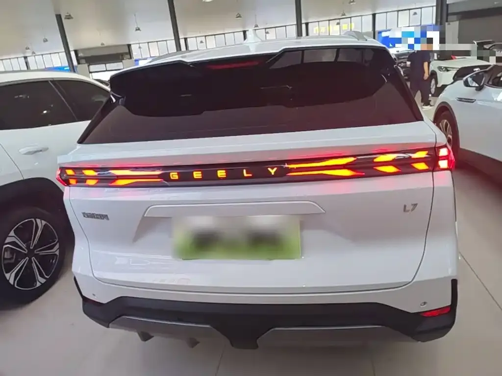 Geely Galaxy L7 2024 из CN, фото 9