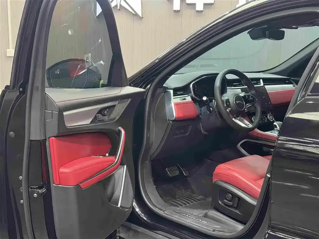 Jaguar F-PACE 2024 из CN, фото 9