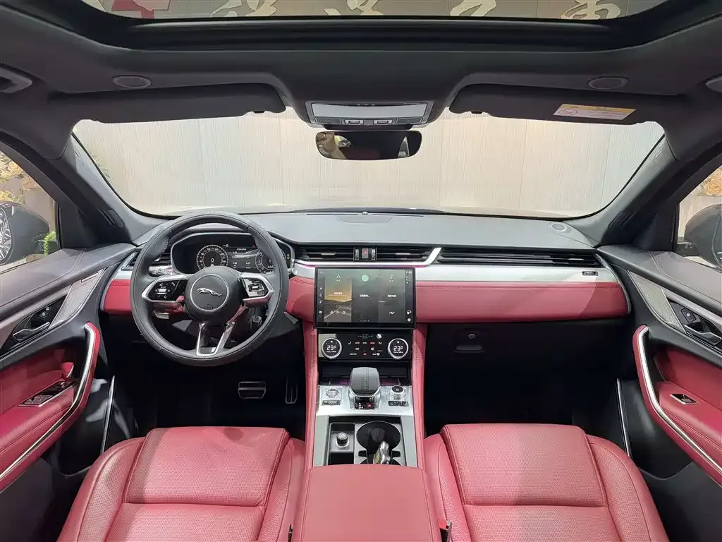 Jaguar F-PACE 2024 из CN, фото 3