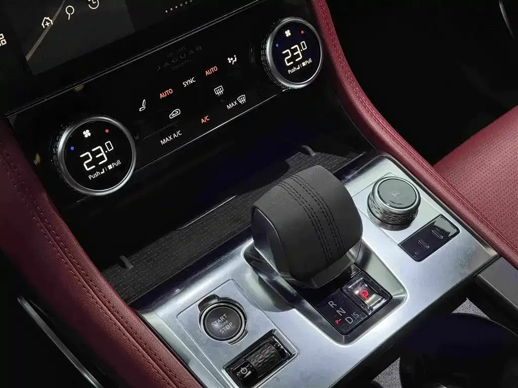 Jaguar F-PACE 2024 из CN, фото 4