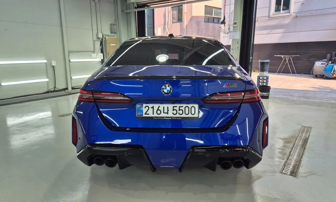 BMW M5 2025 из KR, фото 8
