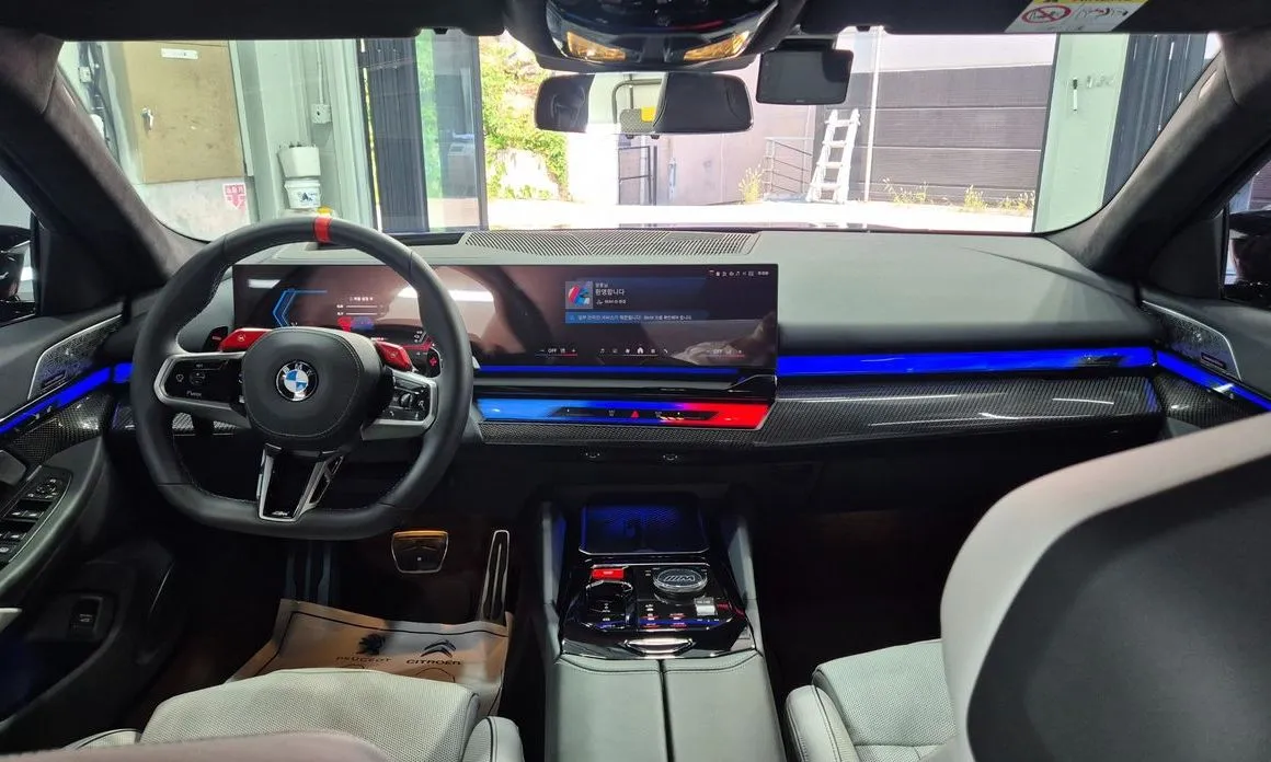BMW M5 2025 из KR, фото 7