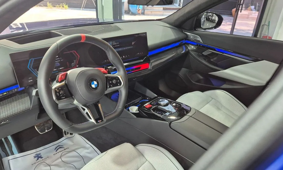 BMW M5 2025 из KR, фото 9