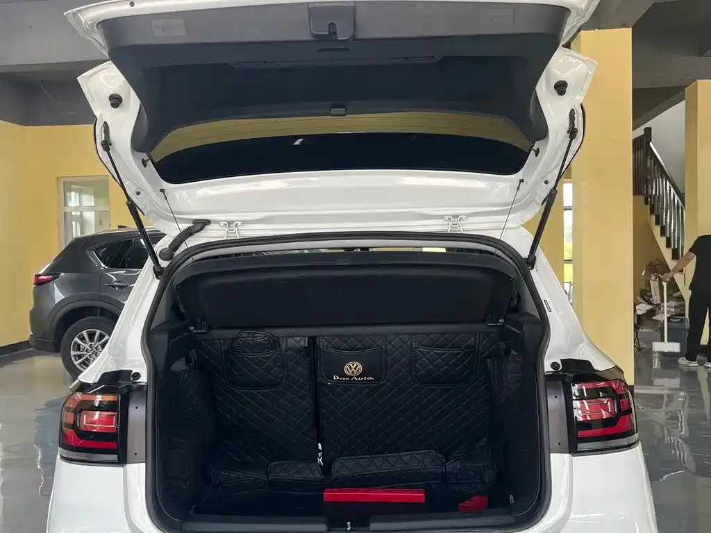 Volkswagen Tacqua — фото 5