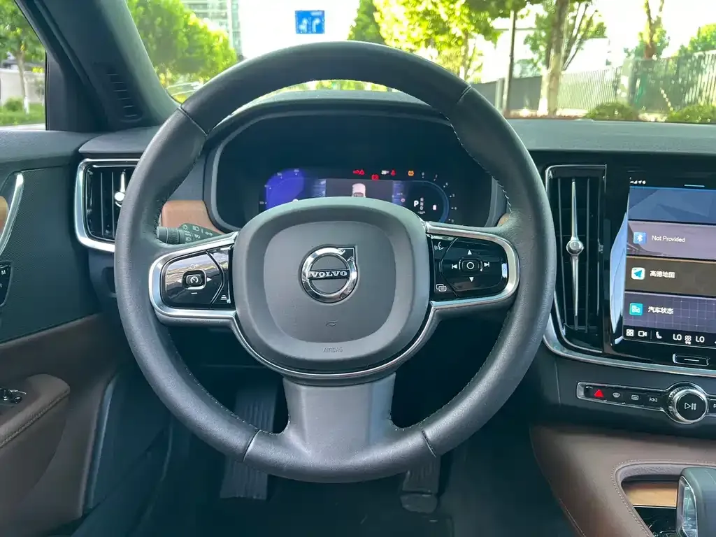 Volvo S90 — фото 2