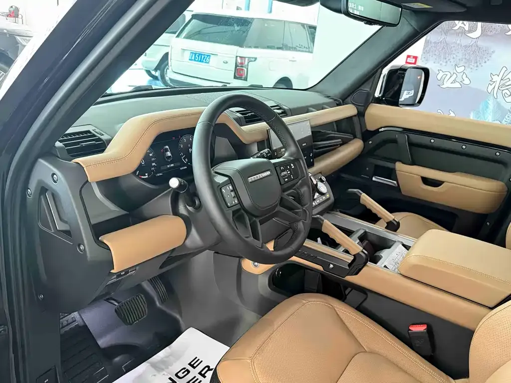 Land Rover Defender — фото 5