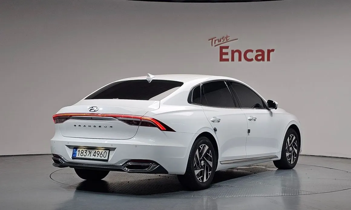 Hyundai Grandeur 2023 из KR, фото 10