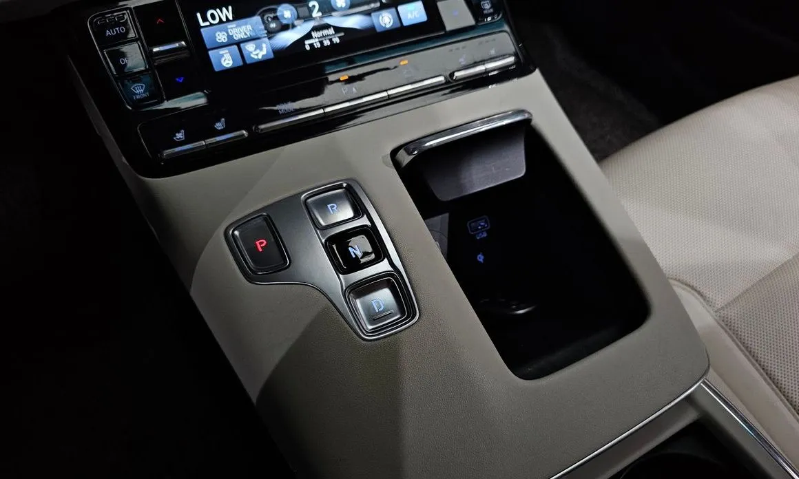 Hyundai Grandeur 2023 из KR, фото 7