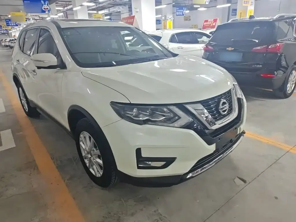 Nissan X-Trail — фото 7