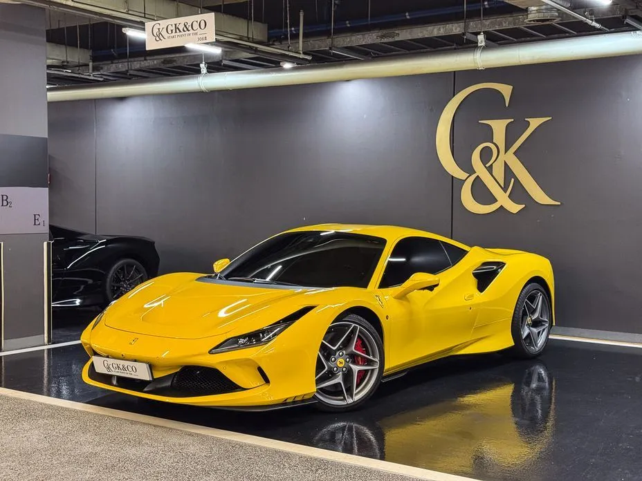 Ferrari F8