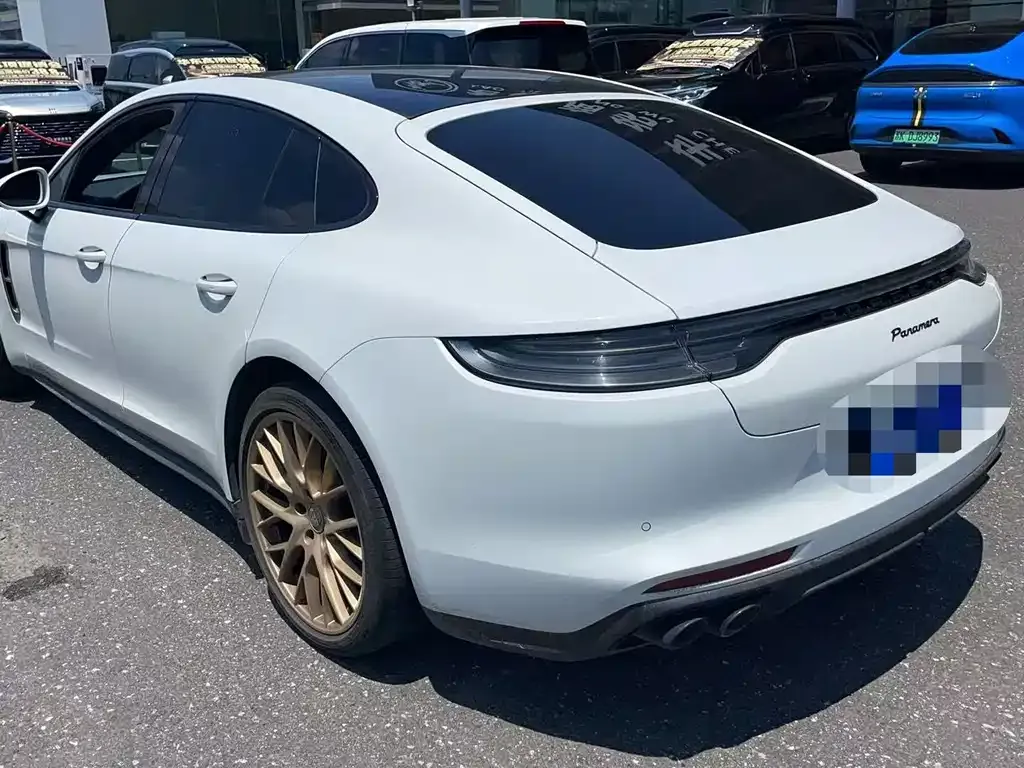 Porsche Panamera — фото 10