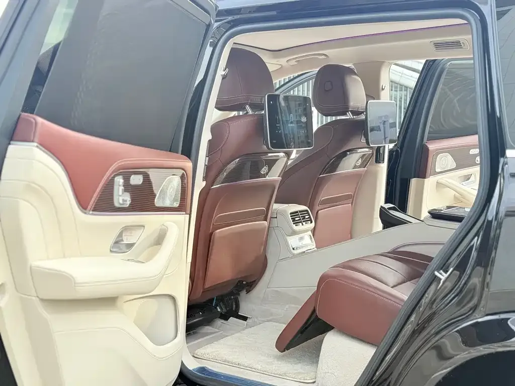 Mercedes-Benz GLS — фото 4