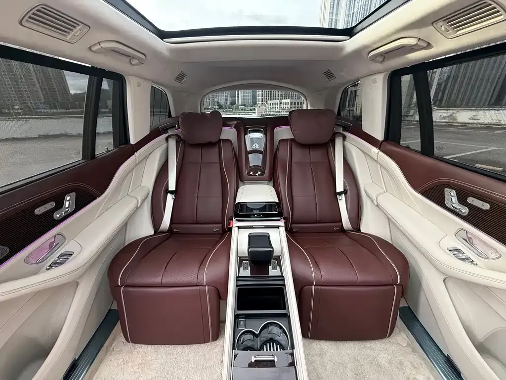 Mercedes-Benz GLS — фото 8