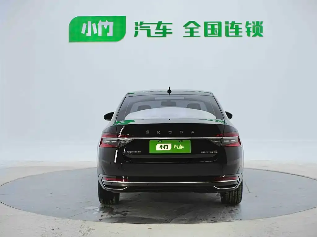 Skoda Superb — фото 3