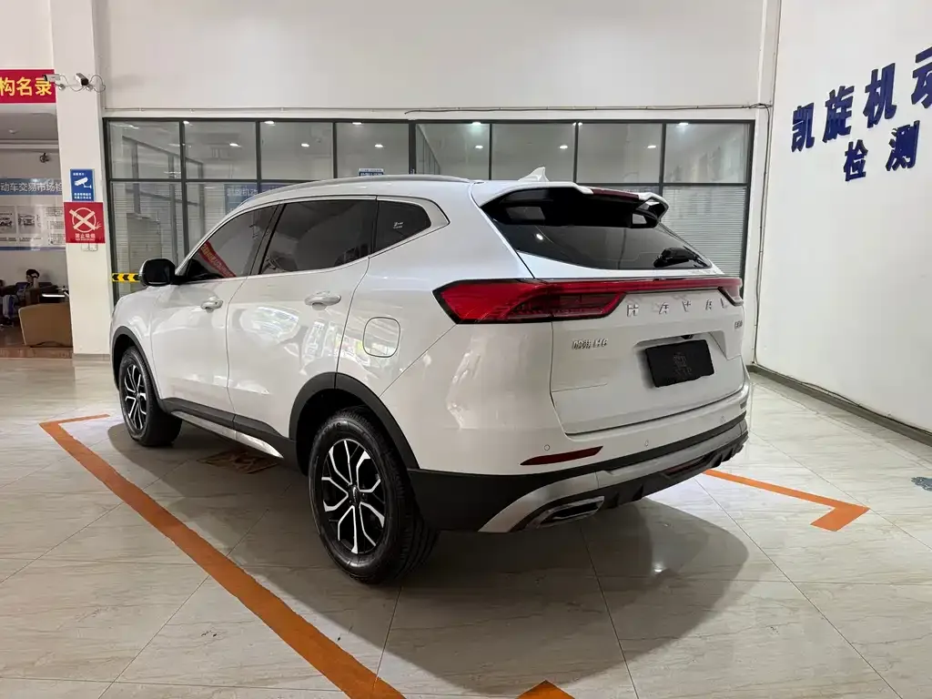 Haval H6 — фото 10
