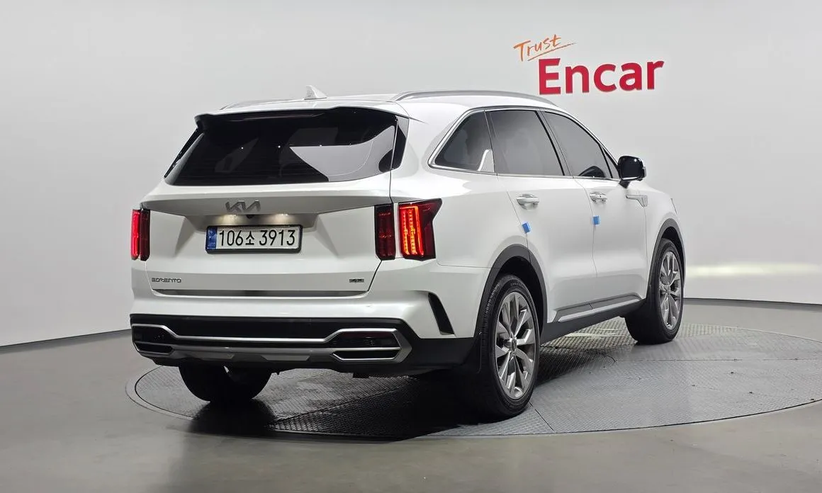 Kia Sorento — фото 6