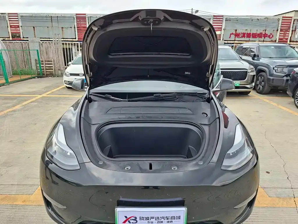 Tesla Model Y — фото 7