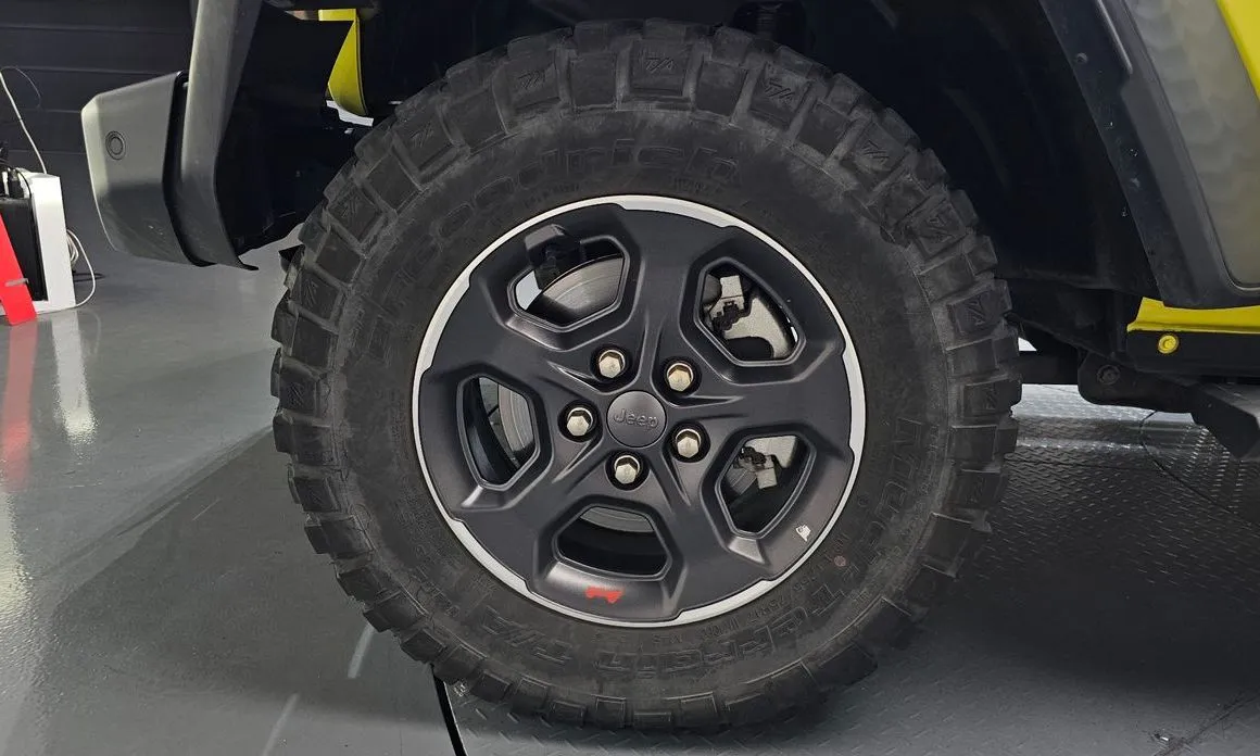 Jeep Gladiator 2023 из KR, фото 8