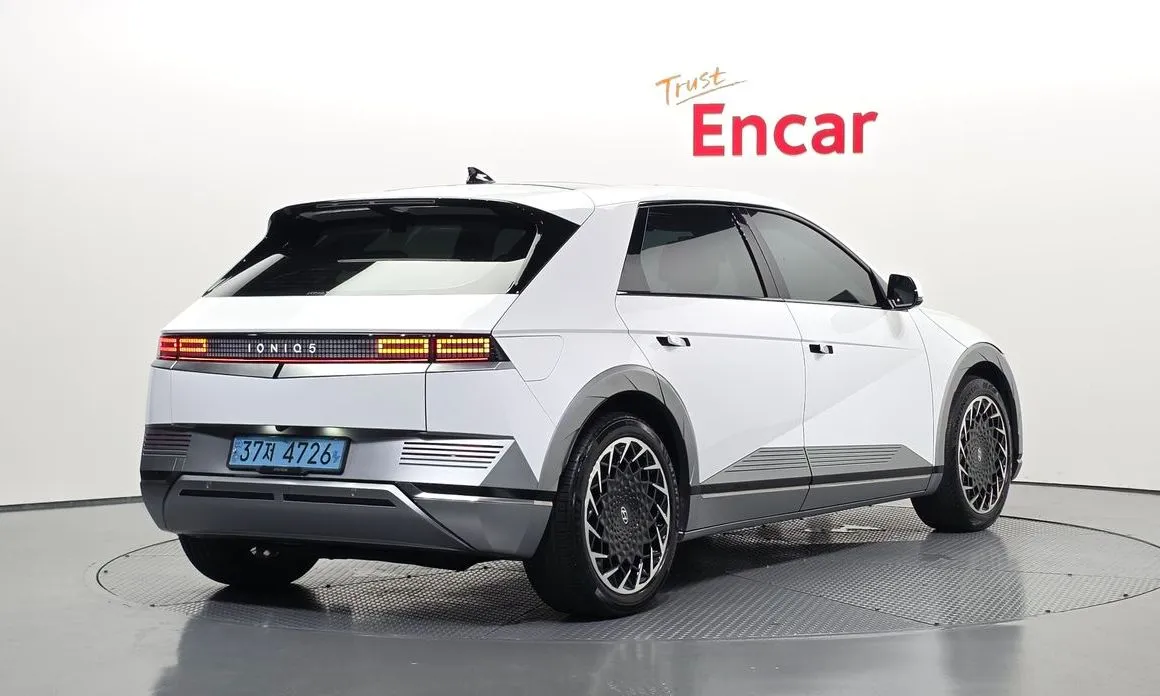 Hyundai Ioniq5 — фото 2