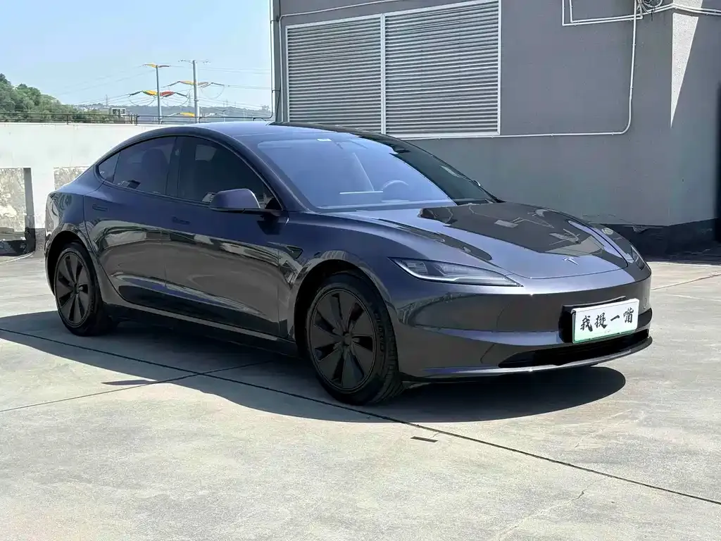 Tesla Model 3 — фото 6