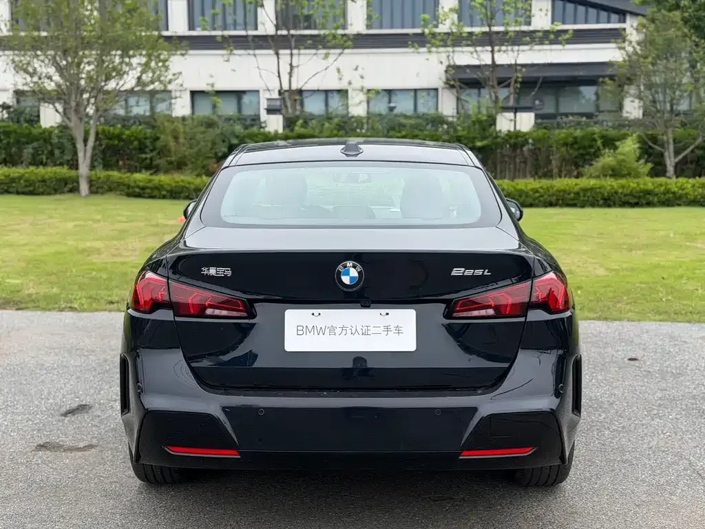 BMW 2 Series 2025 из CN, фото 6