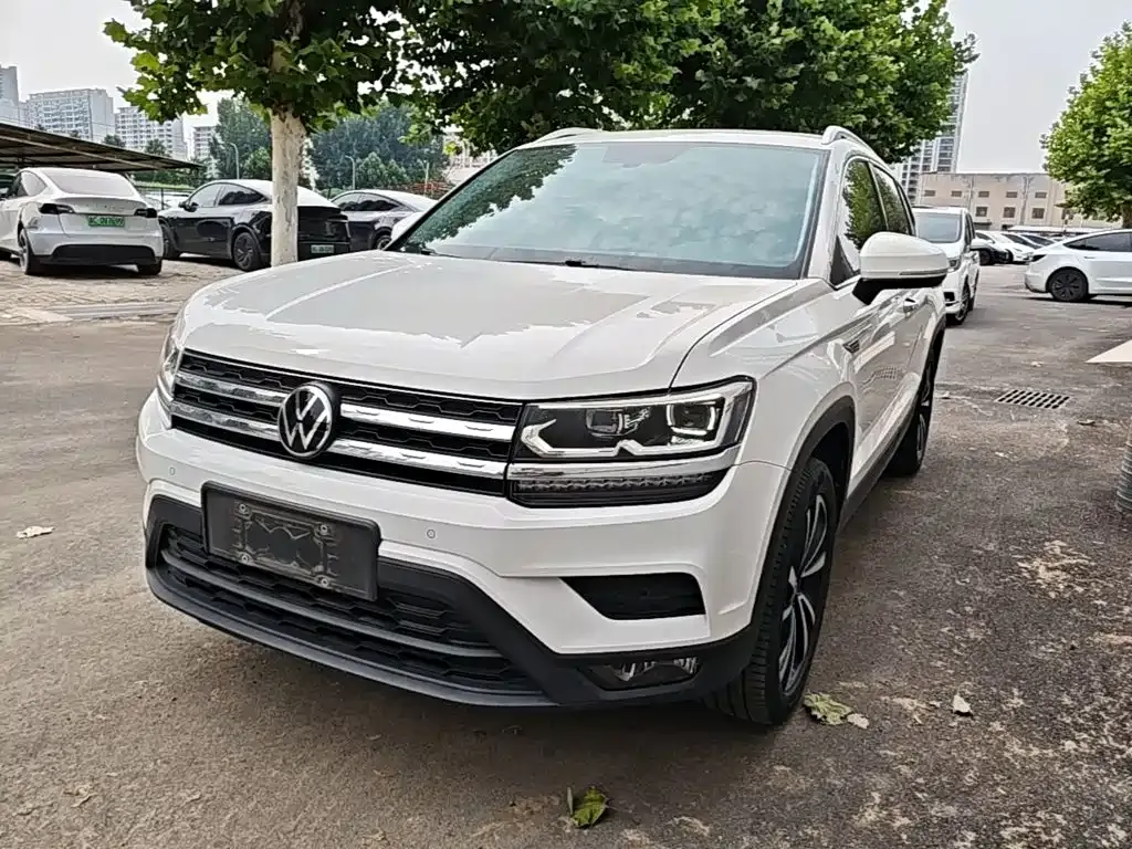Volkswagen Tharu — фото 1