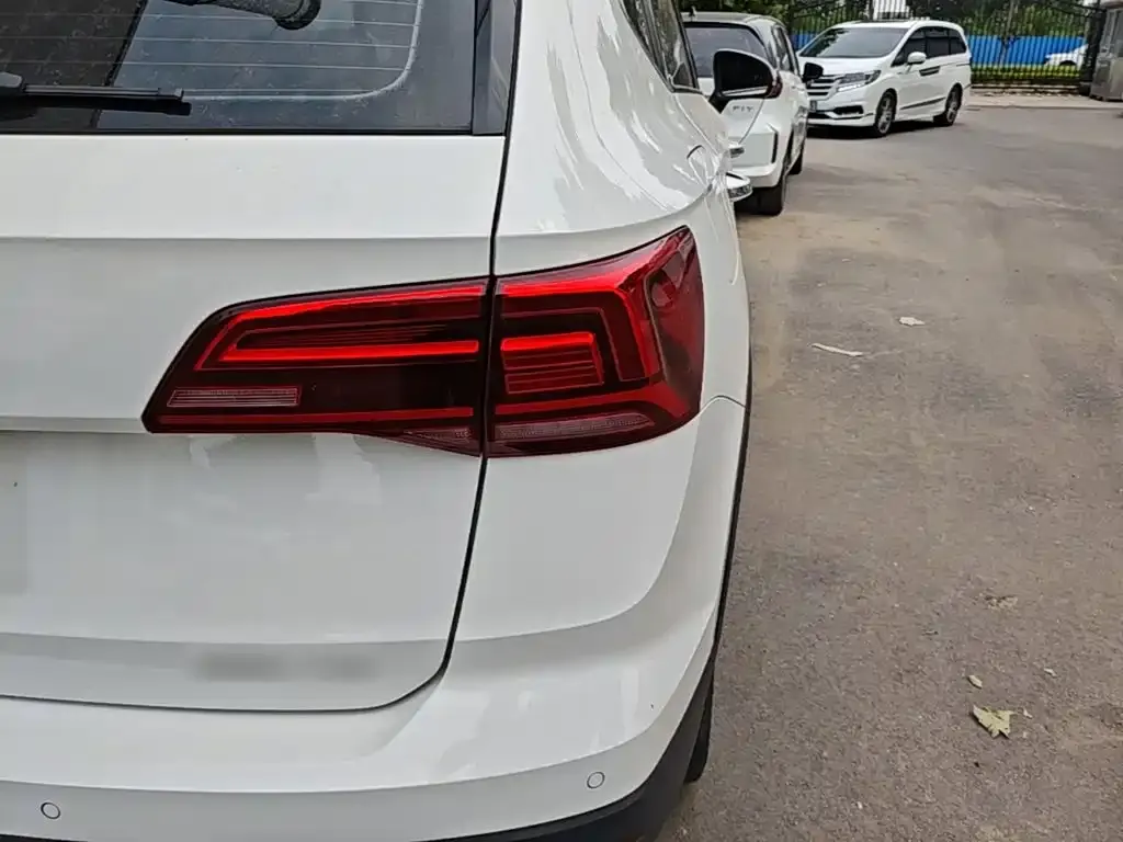 Volkswagen Tharu — фото 8