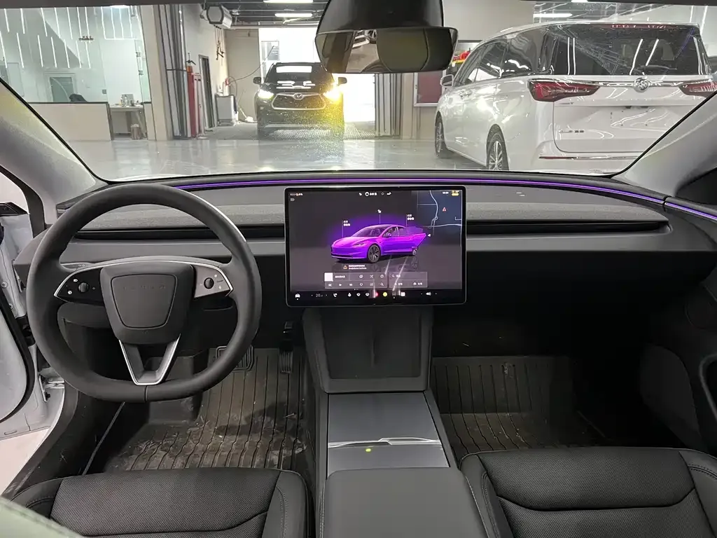 Tesla Model 3 — фото 5