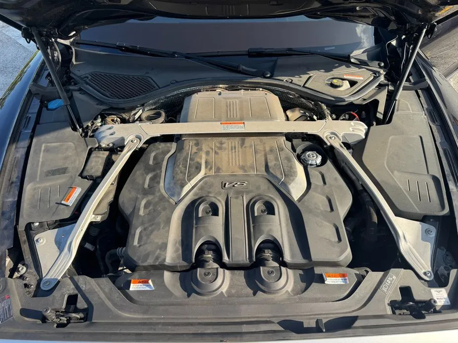 Bentley Flying Spur — фото 9