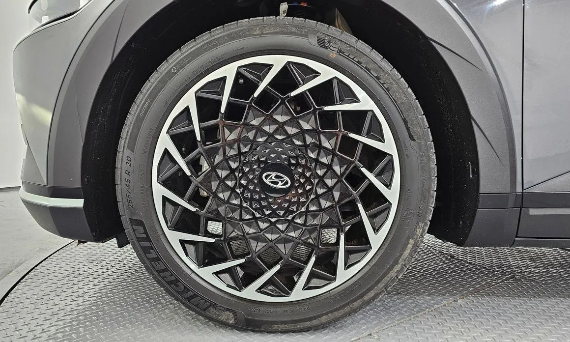 Hyundai Ioniq5 — фото 9