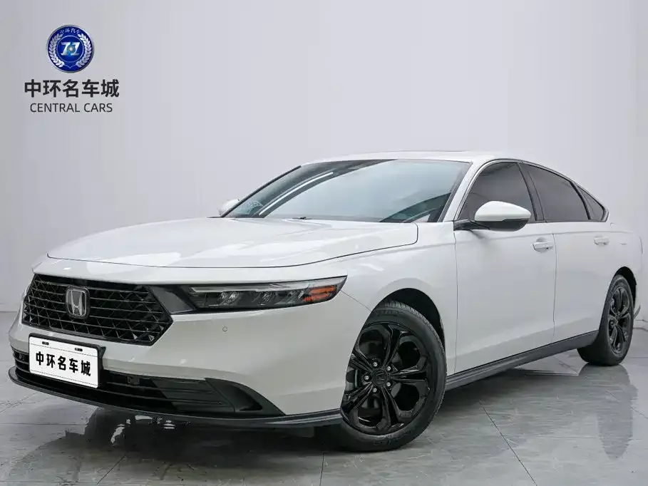 Honda Accord — фото 1