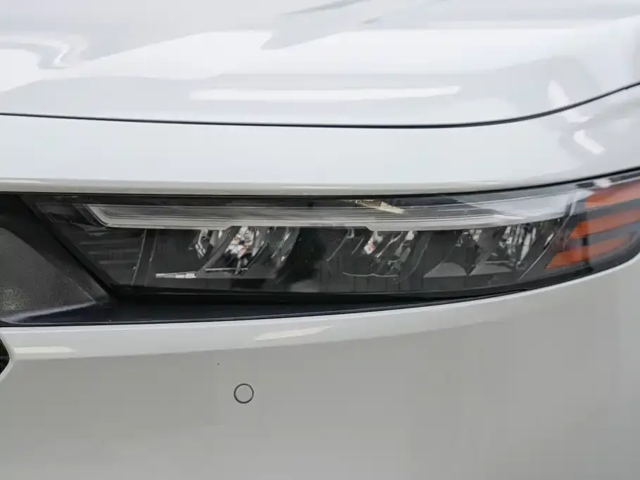 Honda Accord — фото 9