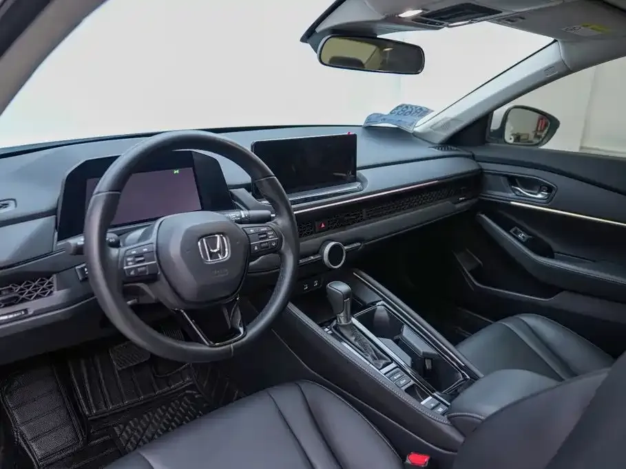 Honda Accord — фото 7