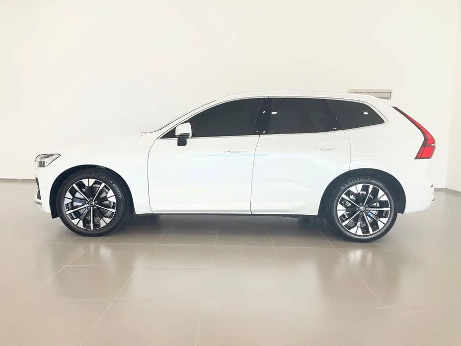 Volvo XC60 — фото 4