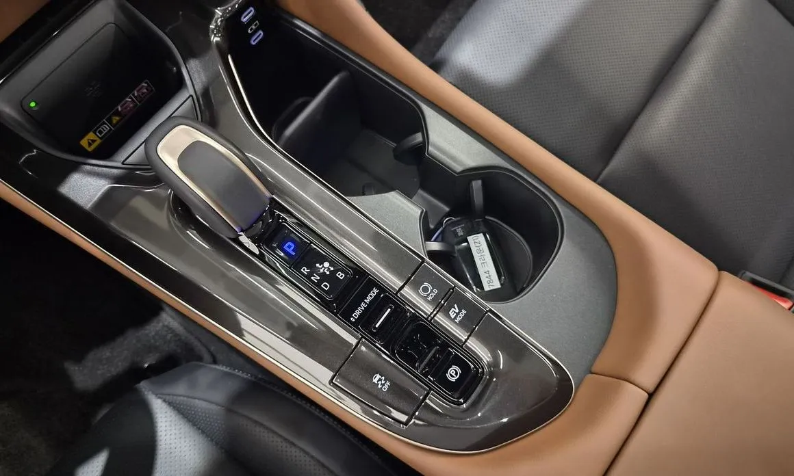 Toyota Crown 2026 из KR, фото 7