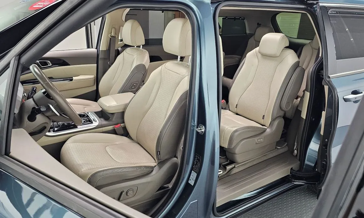 Kia Carnival — фото 10