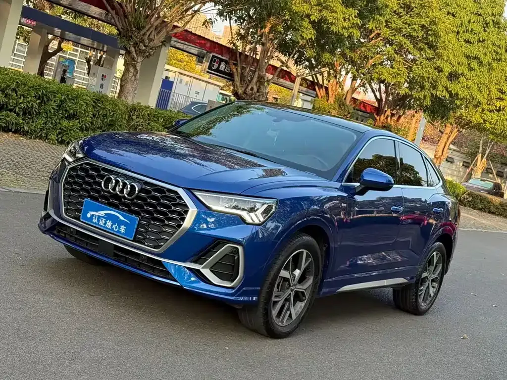 Audi Q3 Sportback — фото 1