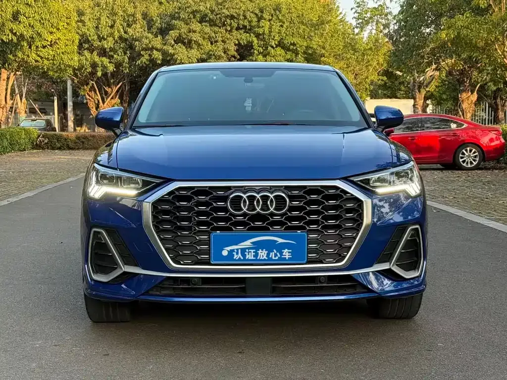 Audi Q3 Sportback — фото 10