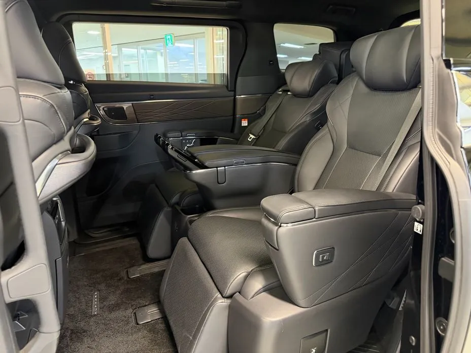 Toyota Alphard 2024 из KR, фото 8