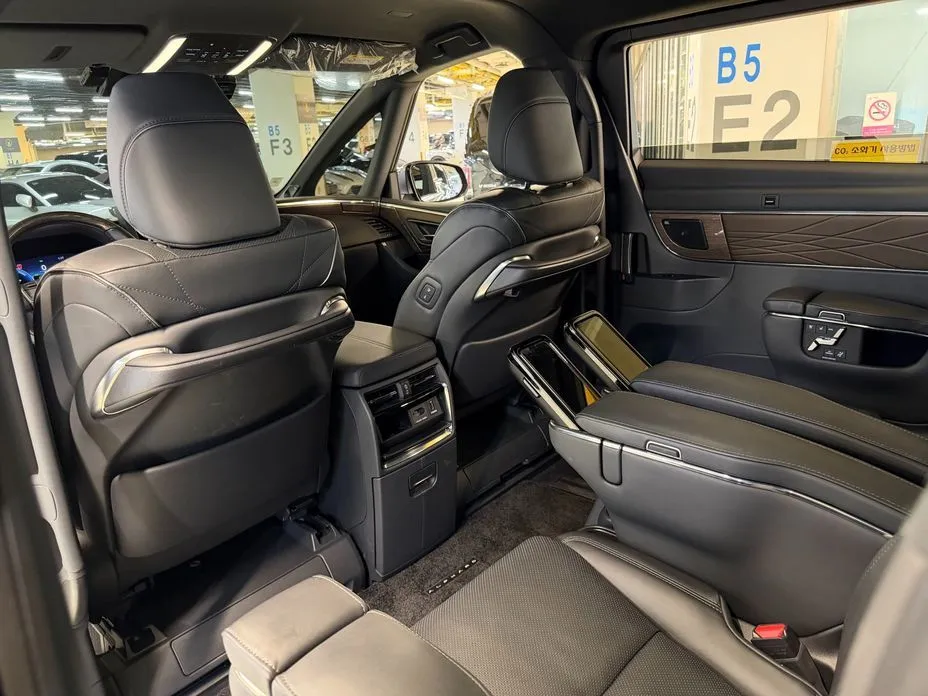 Toyota Alphard 2024 из KR, фото 4