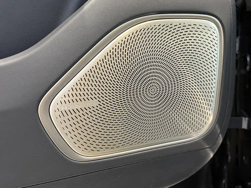 NIO EC6 — фото 10