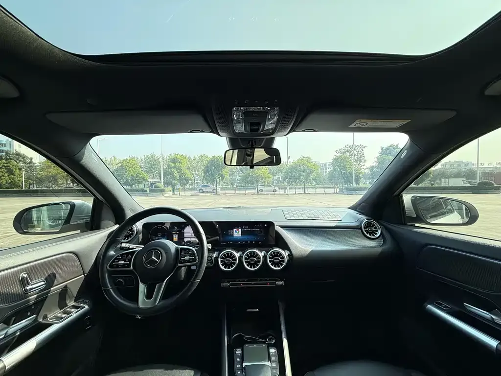 Mercedes-Benz GLA — фото 9